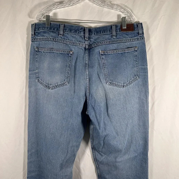 LL Bean Jeans Men's 40x34 Light Wash Denim Classic Fit 100% Cotton Distressed - Picture 10 of 11